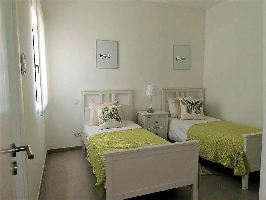 Appartamento Gardens Side By Fhr Piscina Parking Quarteira 0*,  Portogallo